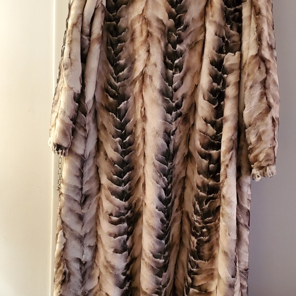 Sheared multi-colored mink coat - Picture 2 of 2